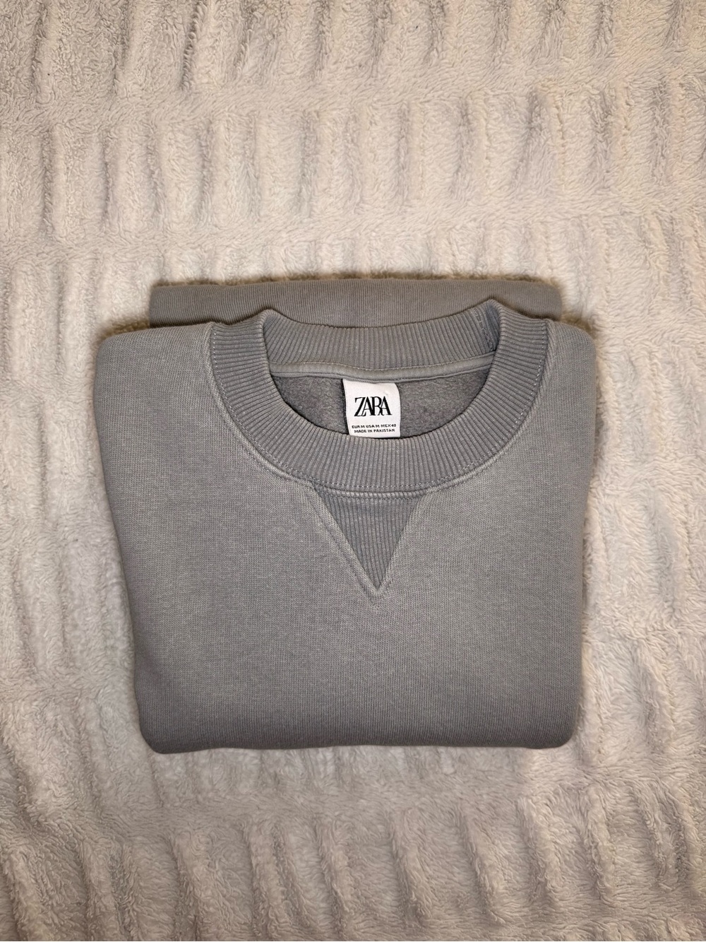ZARA Men's Light Gray Crewneck Sweatshirt